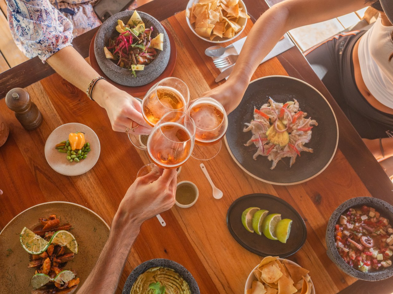 Discover the best Affordable Restaurants in Isla Holbox for eating well on a budget. Find solutions to your dining needs and enjoy a memorable experience!