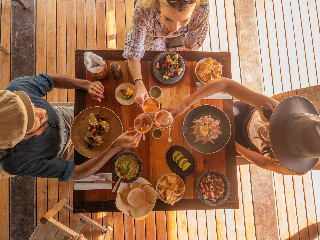 Looking for Takeout Food in Isla Holbox? Discover Quick and Tasty Options at Hotel Punta Caliza. Order now for a delicious meal!